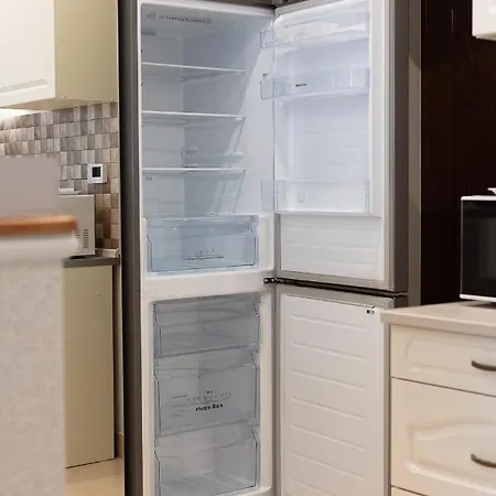 All Seasons Apartment *